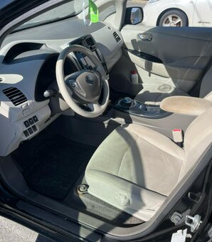 Nissan Leaf - 2
