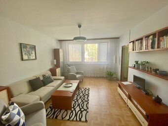 Pronájem bytu 1+1 se zasklenou lodžií Bystřice p.H. - 2