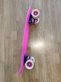 Pennyboard růžový - 2