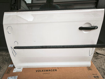 VW Caddy 2015-2020 LEVÉ přední dveře bílá LB9A - 2