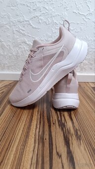 Nike Downshifter 12. - 2