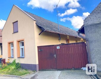 Rodinný dům (116 m2), pozemek celkem 217 m2., Babice UH - 2