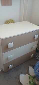 Komoda s přebalovacím pultem - 2