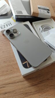 Apple iPhone 16 Pro 256GB Natural Titanium - 2