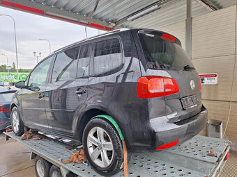 Volkswagen Touran 2015 +4x AluServiska + výpisy z STK - 2