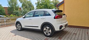 Kia e-Niro 40 kWh 11/2021, 3F, stav nového auta, +DPH - 2