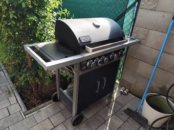 Plynovy gril - 2