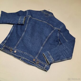 LEVIS  dámská džínová bunda velikost  S - 2