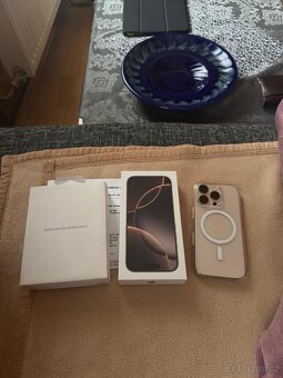 Iphone16Pro 256gb titan pouštní - 2