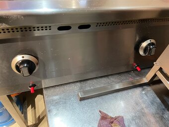 Prodám Plynový Gril - 2