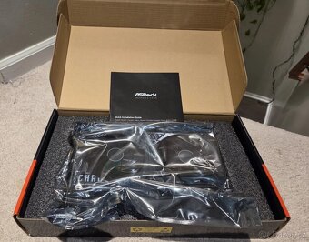 Nová grafická karta ASROCK Radeon RX 9060 XT Challenger 16GB - 2