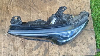 Alfa Romeo Stelvio levé světlo xenon - 2