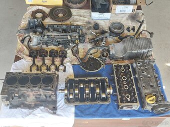 Motor 1.4 T-Jet - hlava, blok, klika, vačky, písty, vana - 2
