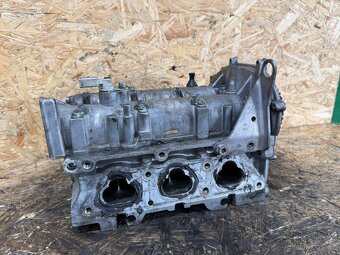 HLAVA MOTORU 1.2 HTP 47KW 03E103373C - 2