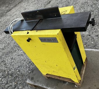 srovnávačka s protahem 210 mm KDR 200 ST - 2