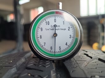 235/55 R17 NOKIAN (4917) - 2