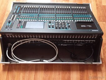 Allen&Heath QU-32 Chrome - 2