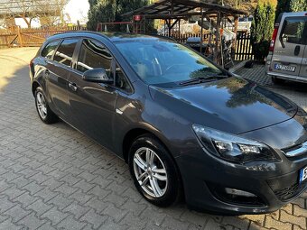 Opel Astra J facelift - 2