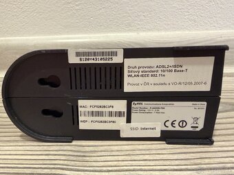 ZyXEL P-660HN-T3A - ADSL2+ - modem a router - 2