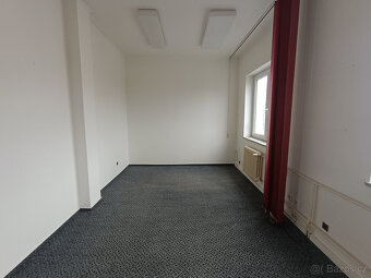 Pronájem kanceláří o rozměrech 9 - 20 m2, ulice Na Roudné, P - 2