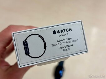Apple Watch Series 3 42 mm - 2