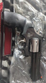 prodám revolver Flobert Alfa 9941, nová, nestřílená - 2