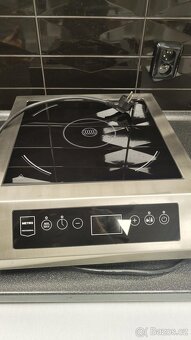 Prodám indukční vařič METRO PROFESSIONAL XL GIC3140 – perfek - 2