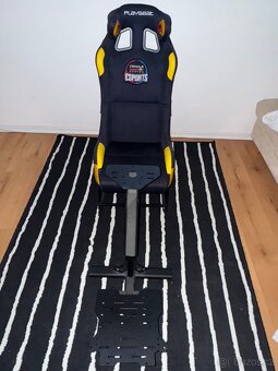 Zavodní křeslo Red Bull Racing Esports - 2