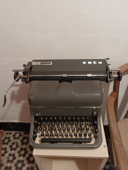 Psací stroj ZETA - 2