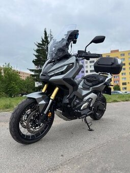 Honda x-adv 750 8/2023 4100km - 2