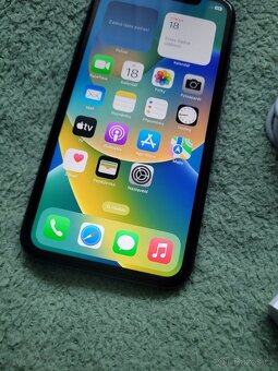 iPhone XR 64gb - face id nejde - 2