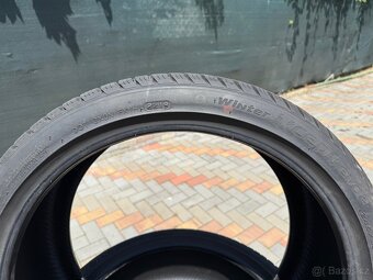 Hankook Winter icept Evo2 245/35 R19 - 2