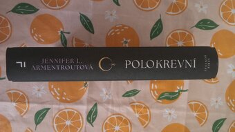 Polokrevní, young adult, new adult, fragment - 2