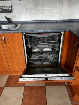 Kuchyňská linka včetně spotřebičů - 2