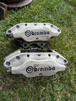 Brembo 4 píst brzdy Saxo/106 + Brembo Max a Ferrodo DS - 2