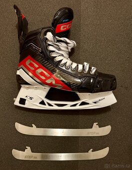 Hokejové brusle CCM Jetspeed FT6PRO - 2