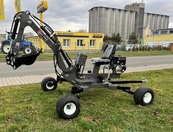 Kráčející Minibagr D15 s otočí 360 stupňů akce - 2