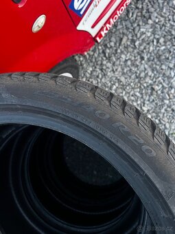 Zimní pneu Pirelli 255/40 R20 - 2