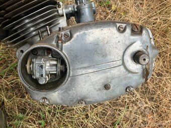 Čz 125/476 Oilmaster pěkný motor - 2