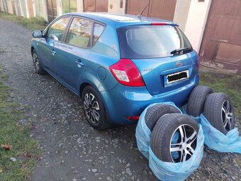 Kia Ceed 1.4benzin-Koup.Čr,81500km,PO STK - 2