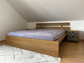 Dřevěná postel IKEA - 2