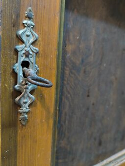 Starožitný příborník, kredenc Sleva - 2