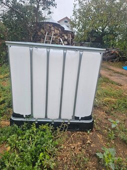 Kubíková nádrž na vodu, IBC 1000 l - 2