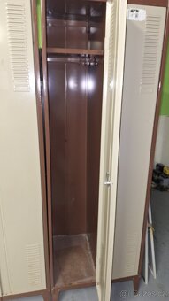 Plechové skříně, zánovní stav. - 2