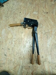 Páskovací kleště - 2