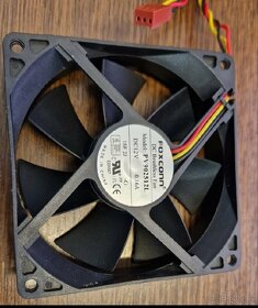 Ventilátory k PC 12V a rozdvojka napájení ventilátorů - 2