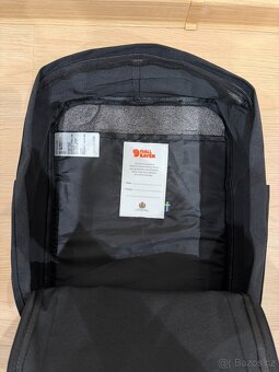 Batoh Kanken Rainbow černý (16L) - 2