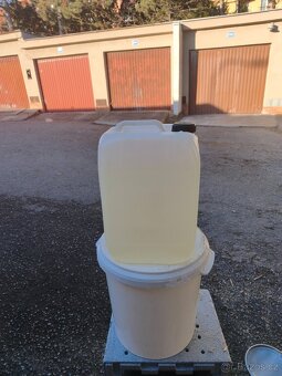 Kanystr na benzin - 2