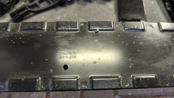 Výztuha zadního nárazníku Ford Focus MK3 - 2
