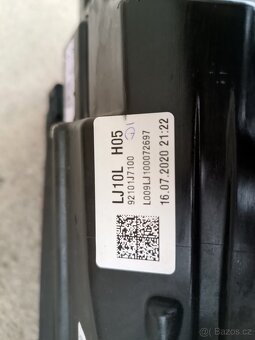 Kia Ceed - levé přední světlo - 2